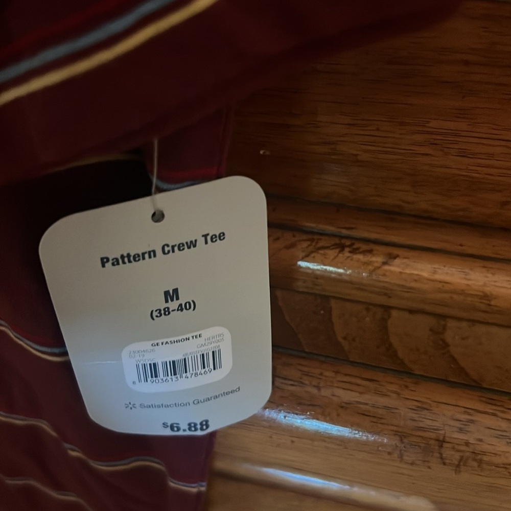 A man shirt - Picture 3 of 3